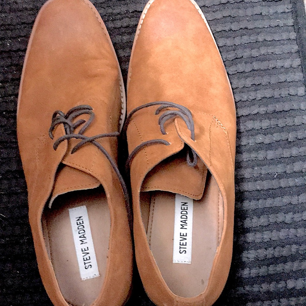 Steve Madden Brown Suede Oxfords excellent condition.  Worn a few times.